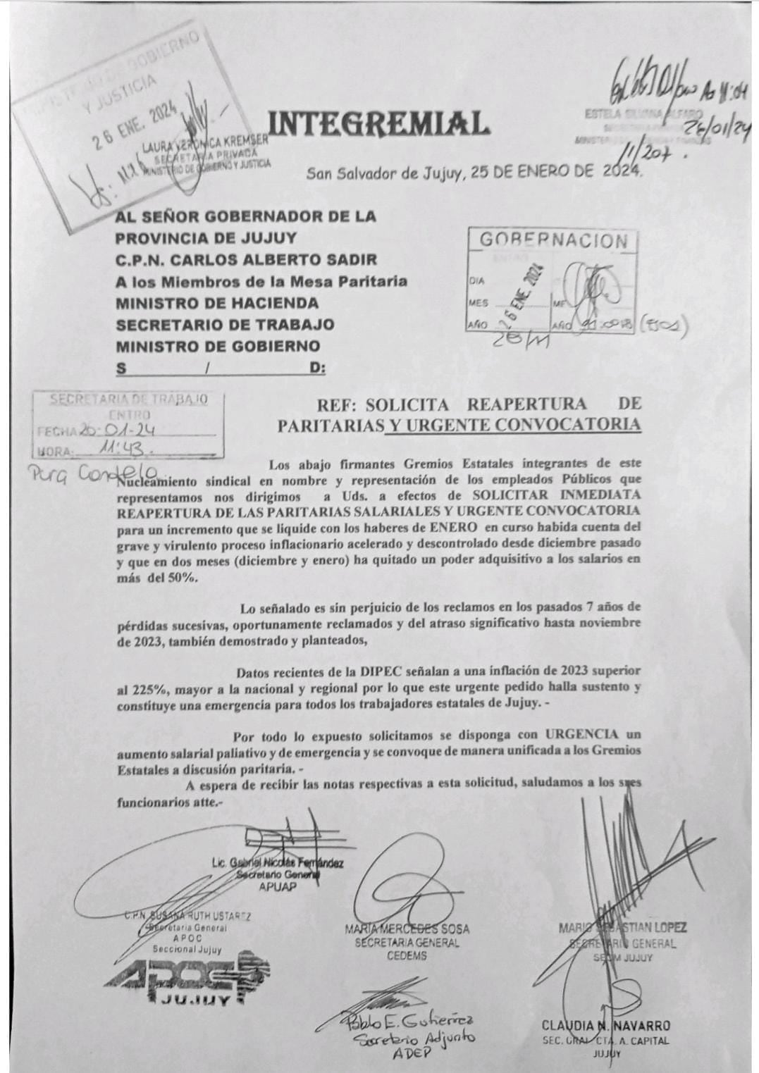 La nota presentada por la Intergremial en la Casa de Gobierno, pidiendo un urgente llamado a discutir los salarios para el año en curso.