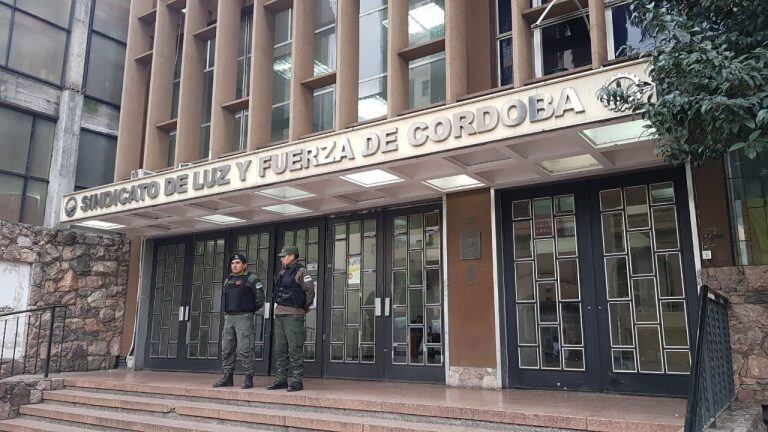 Allanamientos de Gendarmería en Luz y Fuerza.