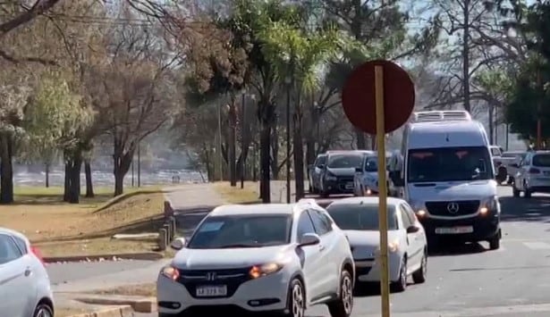 Vecinos de Carlos Paz marcharon por la Emergencia Turística