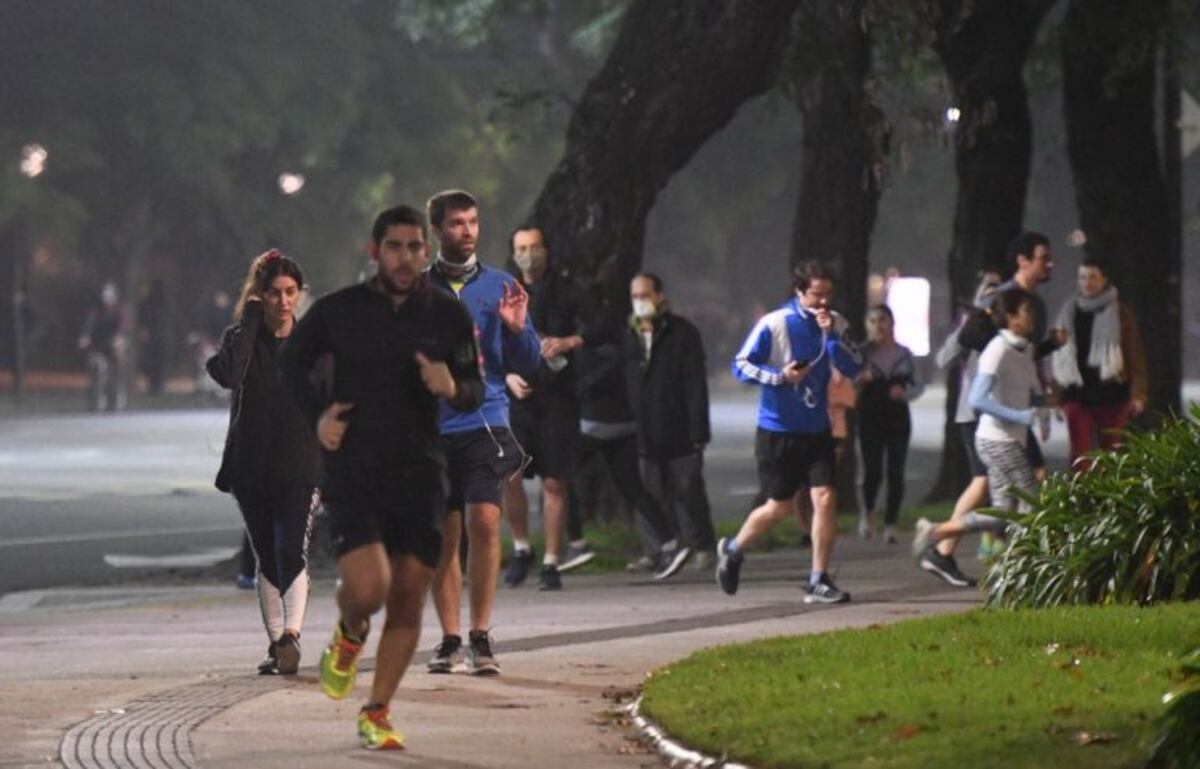 Nuevas medidas para salir a correr o caminar en la Ciudad: cortarán el tránsito en los alrededores de los parques