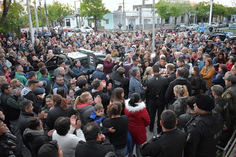 La masiva manifestación que se concretó al final de la tarde de este domingo (Sunchales Hoy)