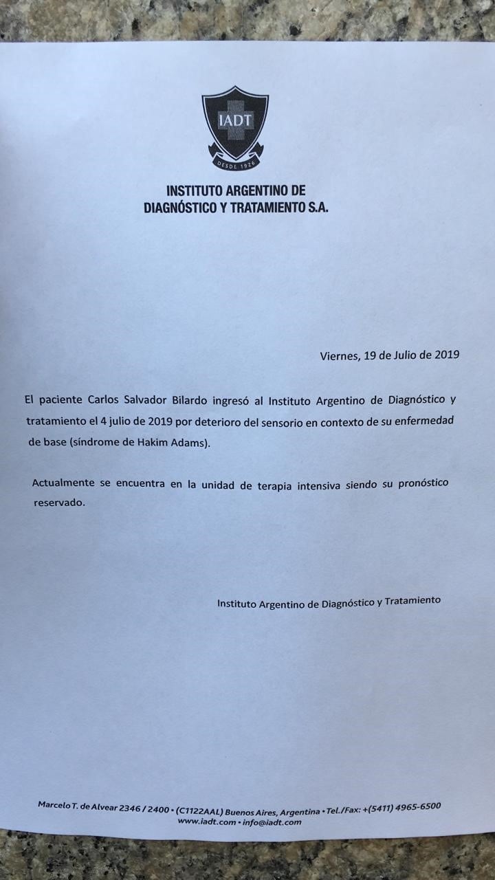 Parte médico del viernes 19 de julio sobre la salud de Carlos Salvador Bilardo. (Vía País)