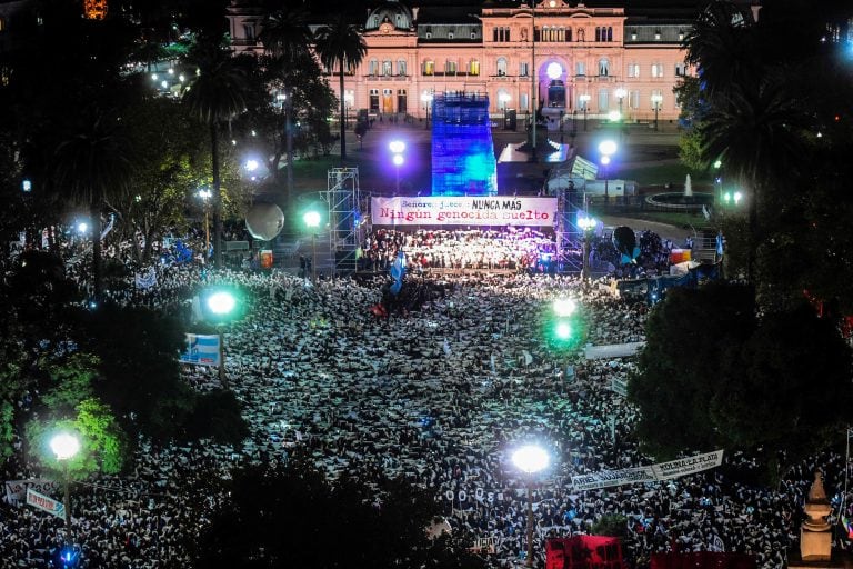 Marcha en repudio al fallo de la Corte Suprema que reduce la pena a represores (2x1).