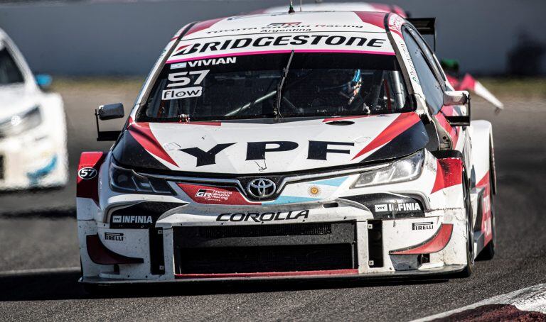 Cuarto lugar para Franco Vivian, también con un Corolla del Toyota Gazoo Racing Argentina.