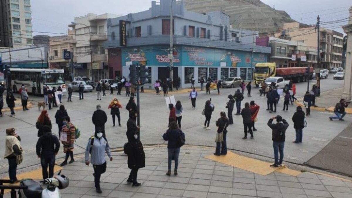 Chubut: a pesar de los reclamos, no hay novedades de pago a estatales