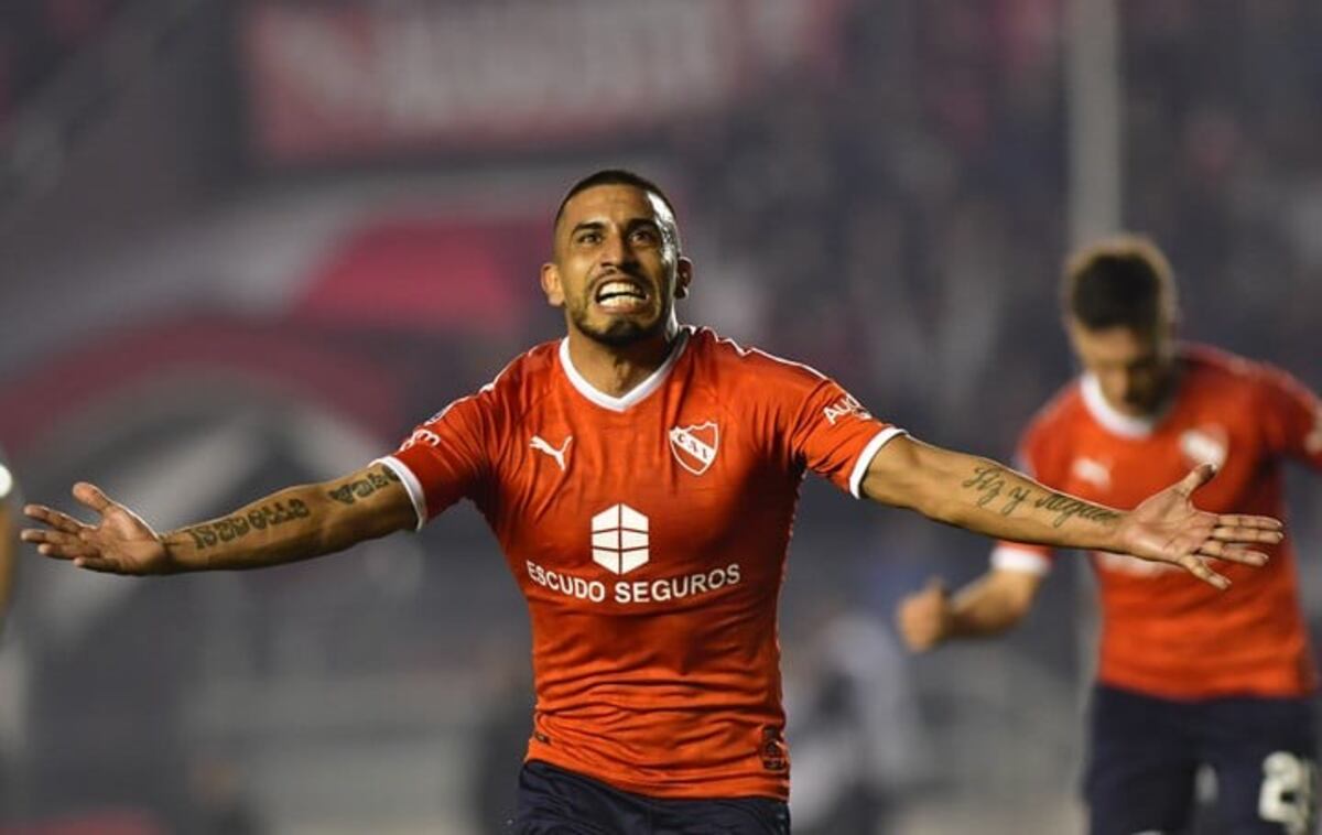 Descartan que Rosario Central pueda incorporar al delantero Cristian Chávez