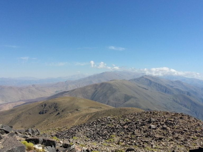 Búsqueda contrareloj de una joven en los cerros de Campo Quijano. (Policía de Salta)