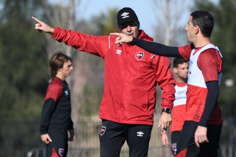 Amistoso de Newell's ante Independiente en Villa Domínico. (@jbattagliotti)