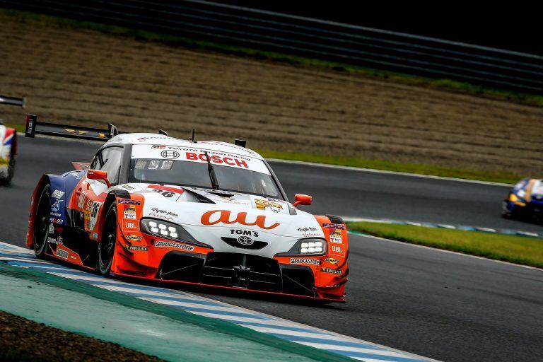 El Toyota GR Supra de la GT500, la clase mayor del Súper GT, que comparten Fenestraz y Sekiguchi.