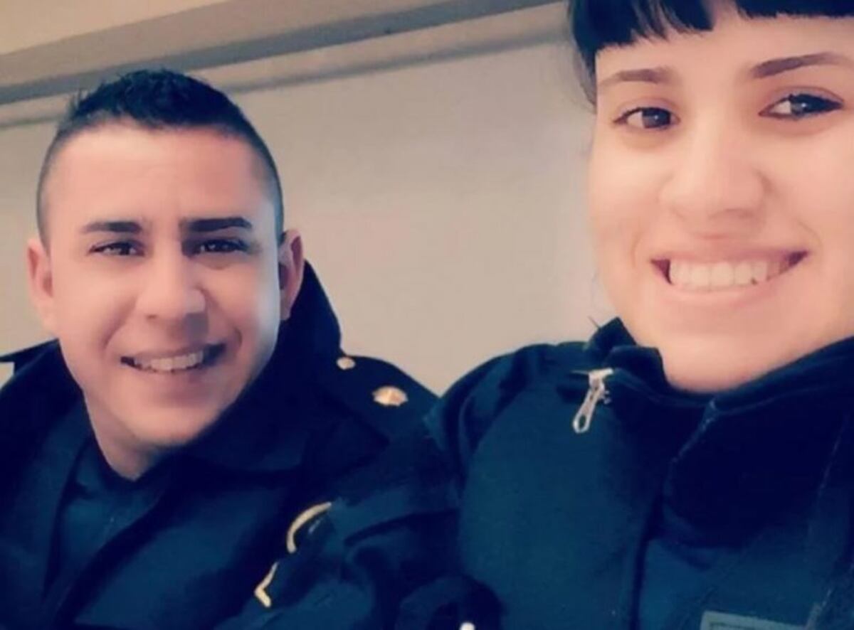 El audio de la policía que lucha por su vida: "Me tiraron un tiro, me muero"