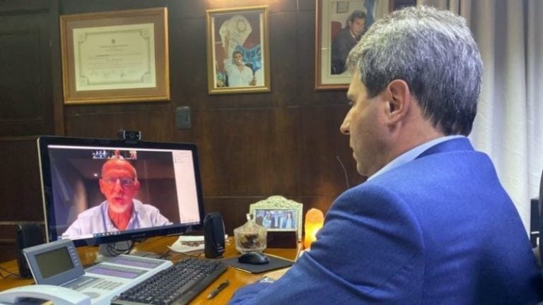 El gobernador Uñac estuvo reunido vía Zoom con el CEO de la empresa.