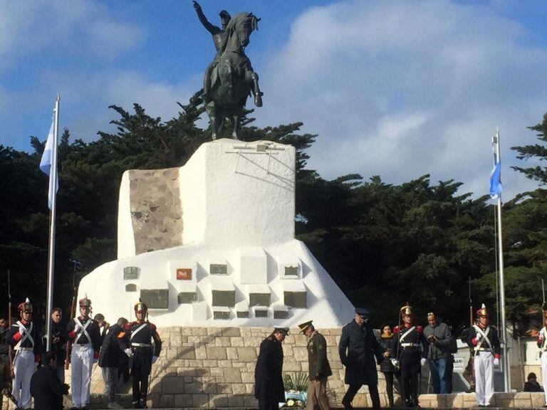 Acto aniversario Gral San Martín.