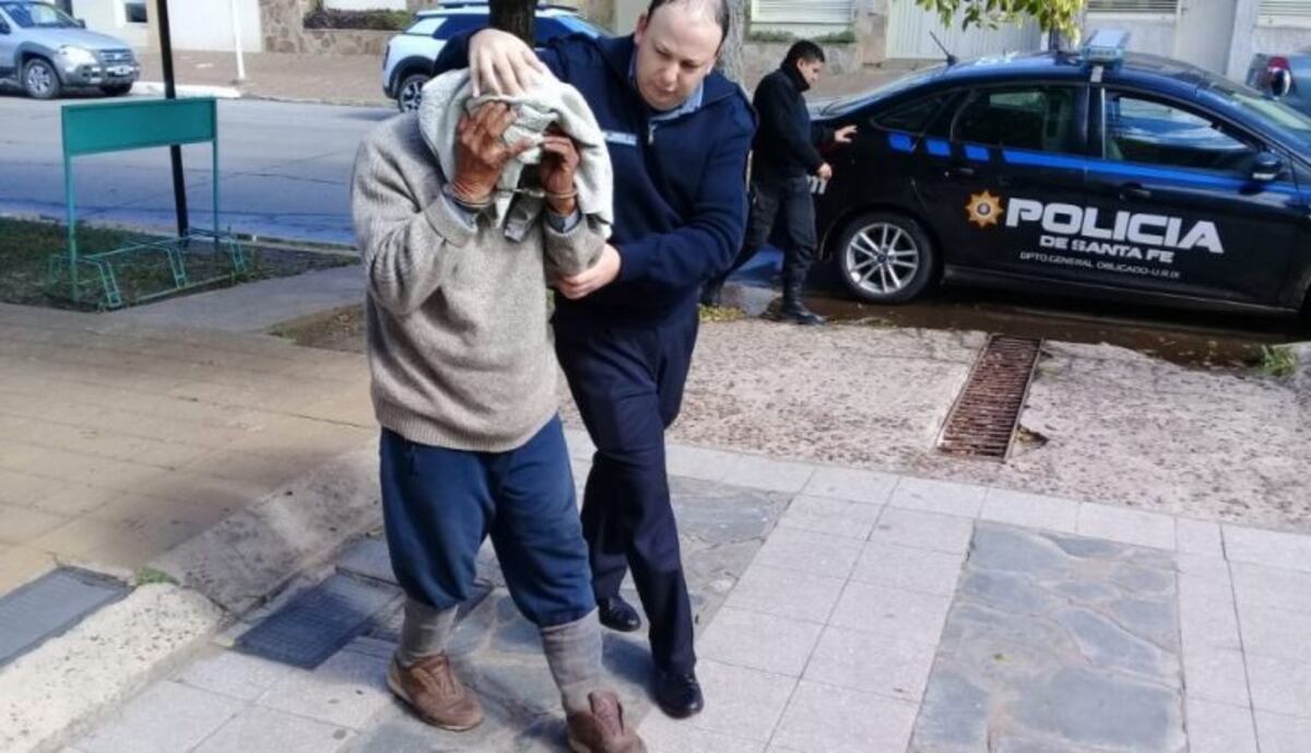 Acusan a un hombre de violar a su hijastra de 8 años