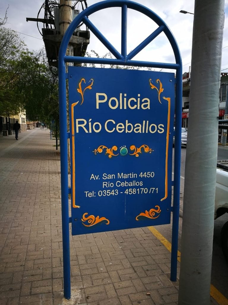 Unidad Judicial Río Ceballos, funciona en la sede de la Policía (Av. San Martín 4495).