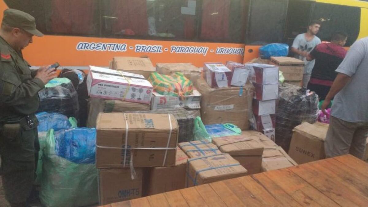 Secuestran en Córdoba ropa y juguetes de contrabando