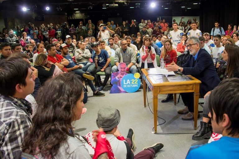 Alberto Rodríguez Saá lanzó el Programa Empezar para jovenes puntanos.