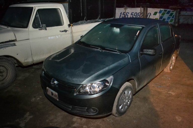 La banda se dedicaba al robo de autos con inhibidores de alarmas y hay al menos 12 detenidos.