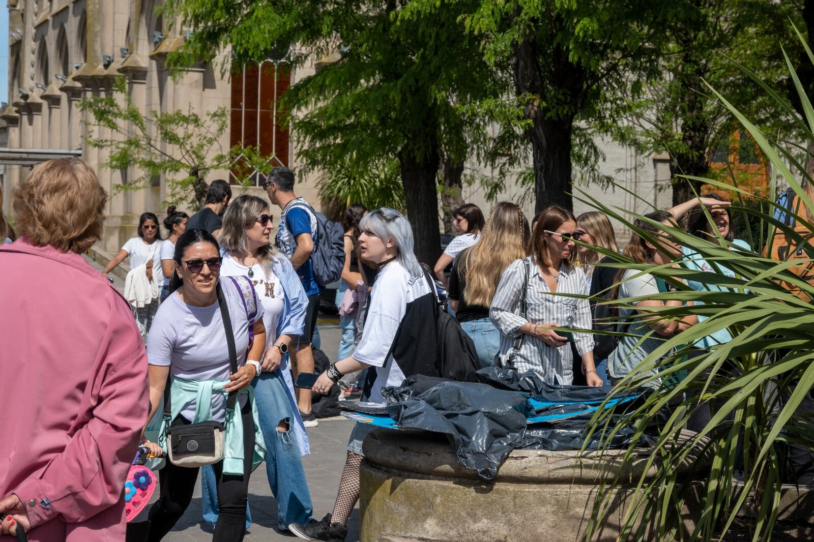 Partieron rumbo a Mar del Plata los 120 representantes de Tres Arroyos en la final de los Juegos Bonaerenses