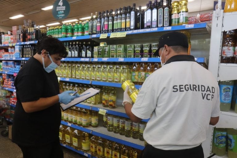 Los controles son sorpresivos y continuarían por los barrios. (Foto: Municipal).