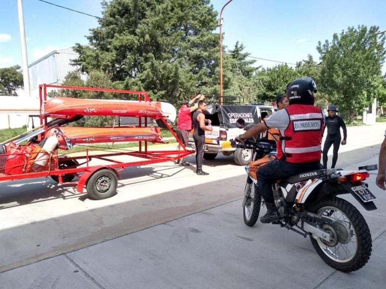 Joven arrojado al rio Villa Transito