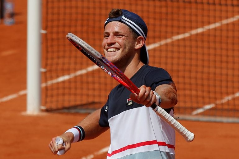 Diego Schwartzman obtuvo un triunfazo ante Kevin Anderson en los octavos de final de Roland Garros. (AP Photo/Michel Euler)