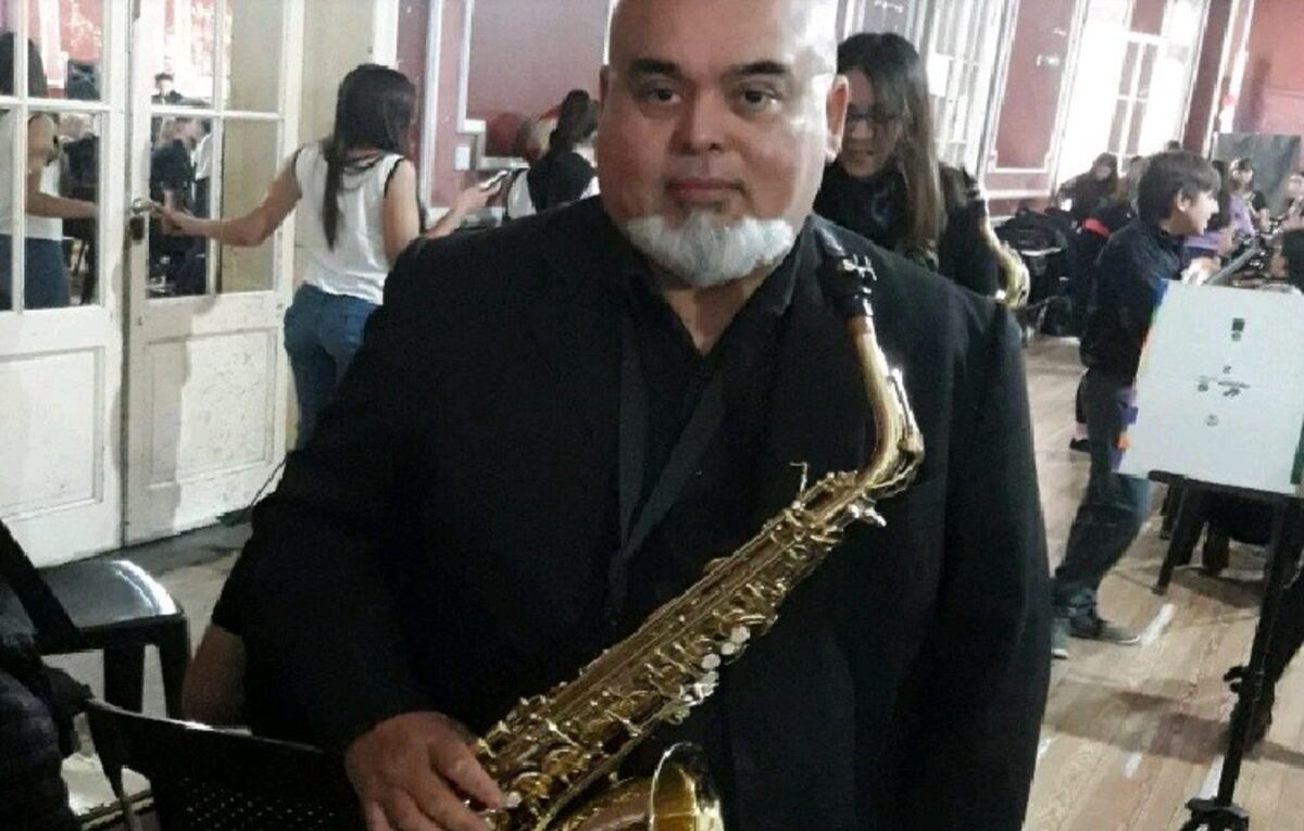 El reconocido saxofonista "Chocho" Contreras murió por coronavirus