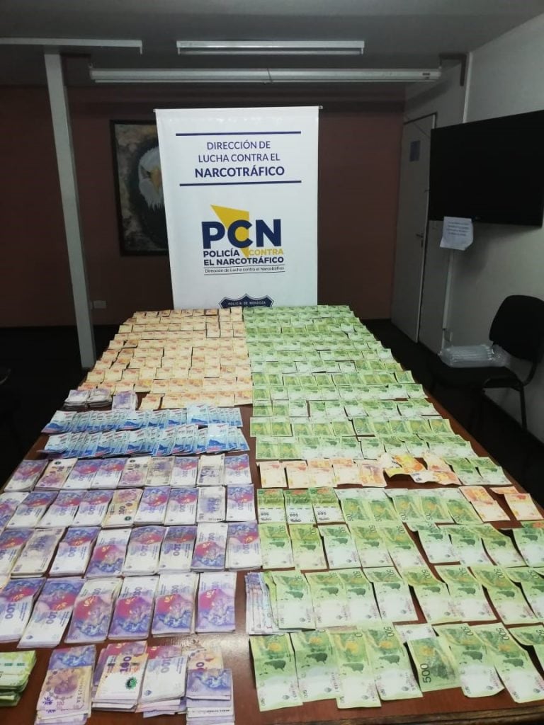 Secuestraron drogas y dinero en Guaymallén.