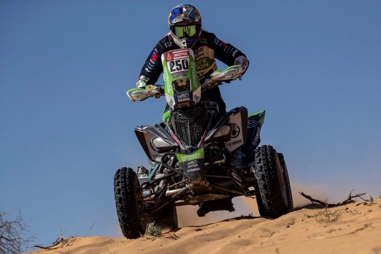 Ignacio Casale, con media hora de ventaja al frente de la general de Quads. Este es su 11° Dakar; ha competido en Camiones, Motos, SxS y Quads.