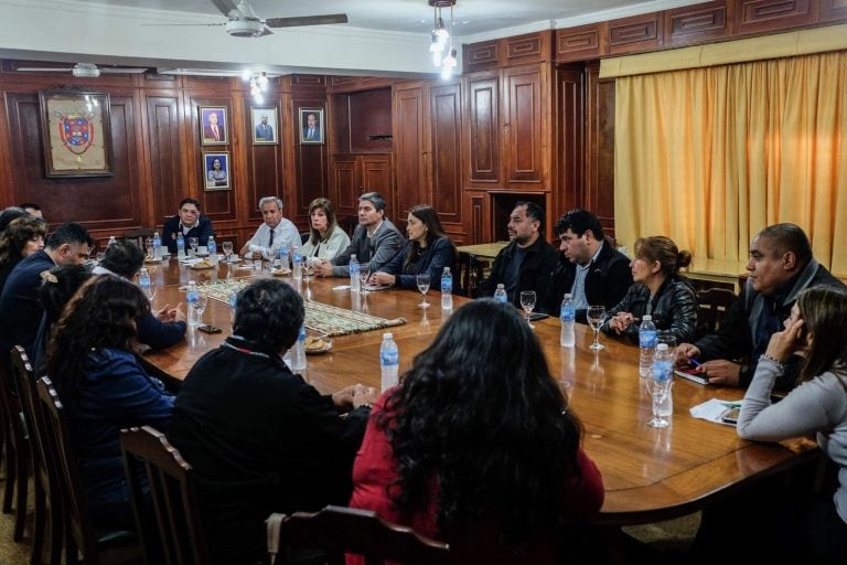 En Santiago del Estero controlarán las presentaciones de los buzos de los colegios