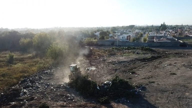 Así es el basural de Villa Martínez donde fue encontrado un cuerpo calcinado.