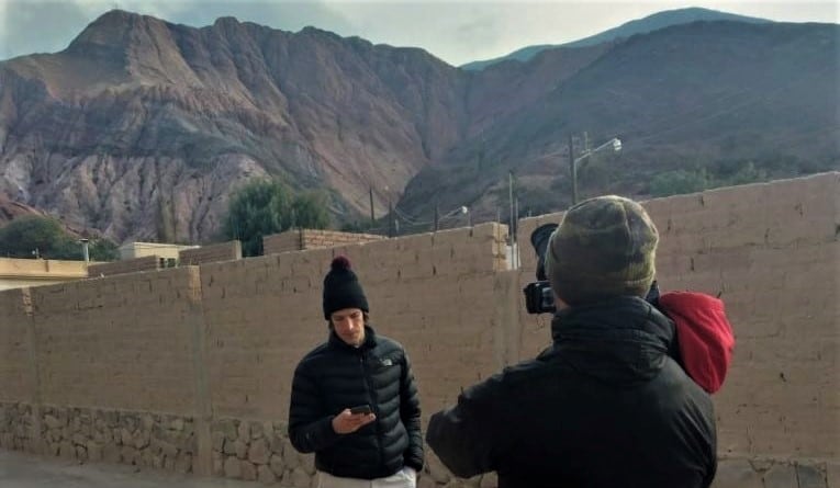 La cámara de "Un Pequeño Gran Viaje en 48 horas" siguió a Iván de Pineda en su recorrido por los pueblos de la Quebrada.