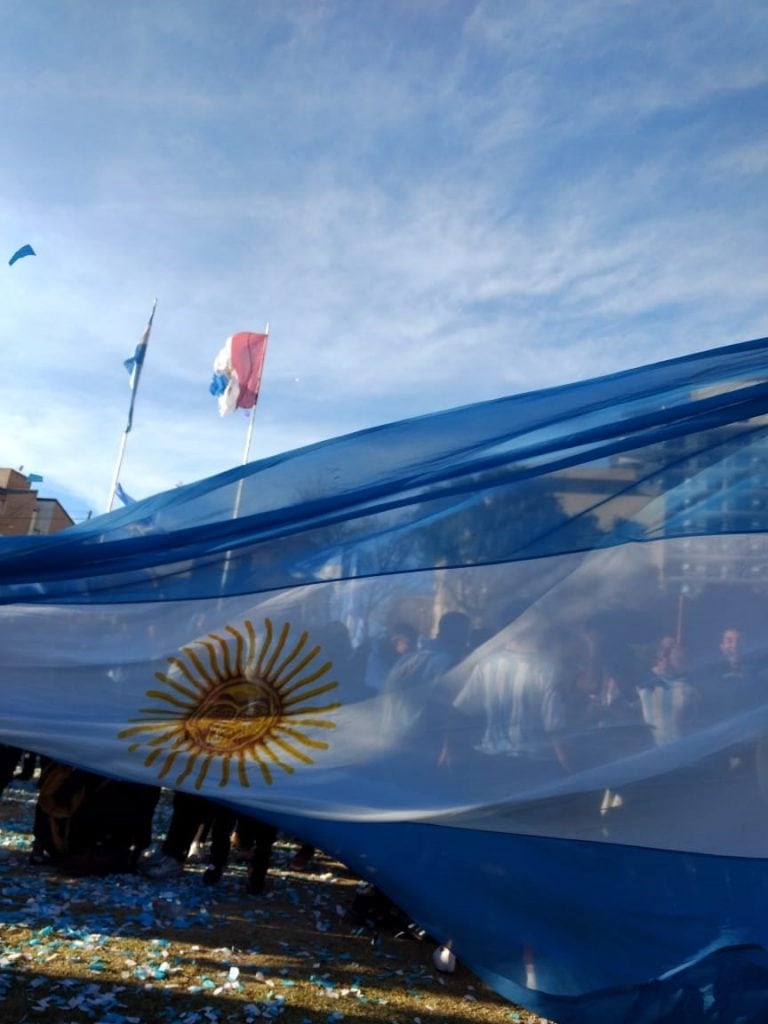 Festejos en el Fan Fest de Carlos Paz.