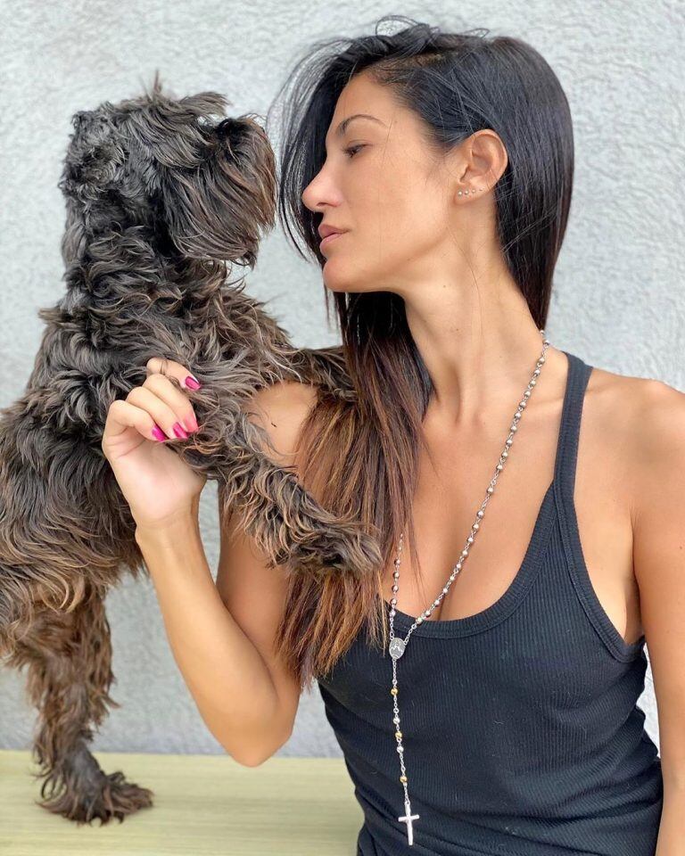 Silvina Escudero sorprendió a sus seguidores con una foto de su escote