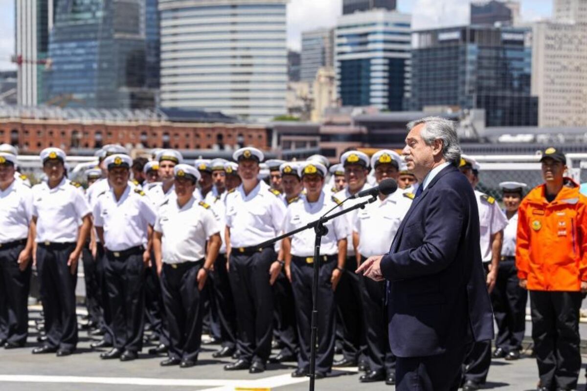Alberto Fernández recorrió el rompehielos Irízar y ratificó la soberanía sobre Malvinas