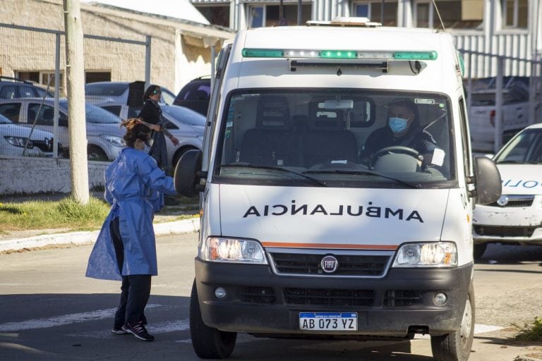 Un hombre fue diagnosticado con coronavirus y lo encontraron paseando por el centro Bariloche. Fotos: El Cordillerano.