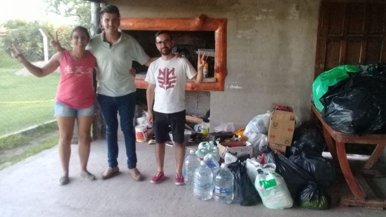 Entregaron donaciones en Villa del Prado para las familias que padecieron el temporal