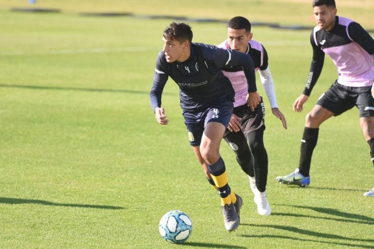 Rosario Central enfrentó a Fenix en un amistoso en Arroyo Seco. (CARC)