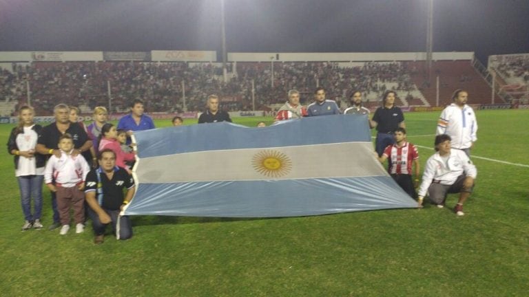 El homenaje en Instituto a los héroes de Malvinas en una fecha especial.