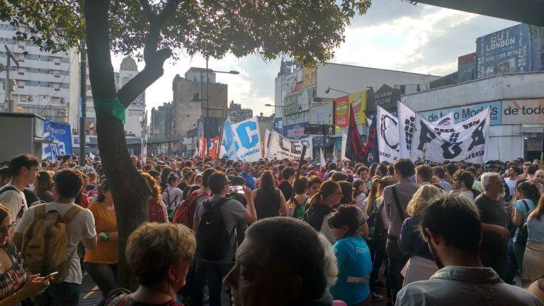 Marcha por la educación pública llegó al Monumento