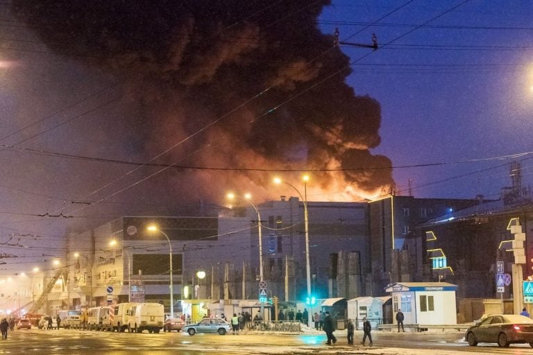 Incendio en un centro comercial de Rusia