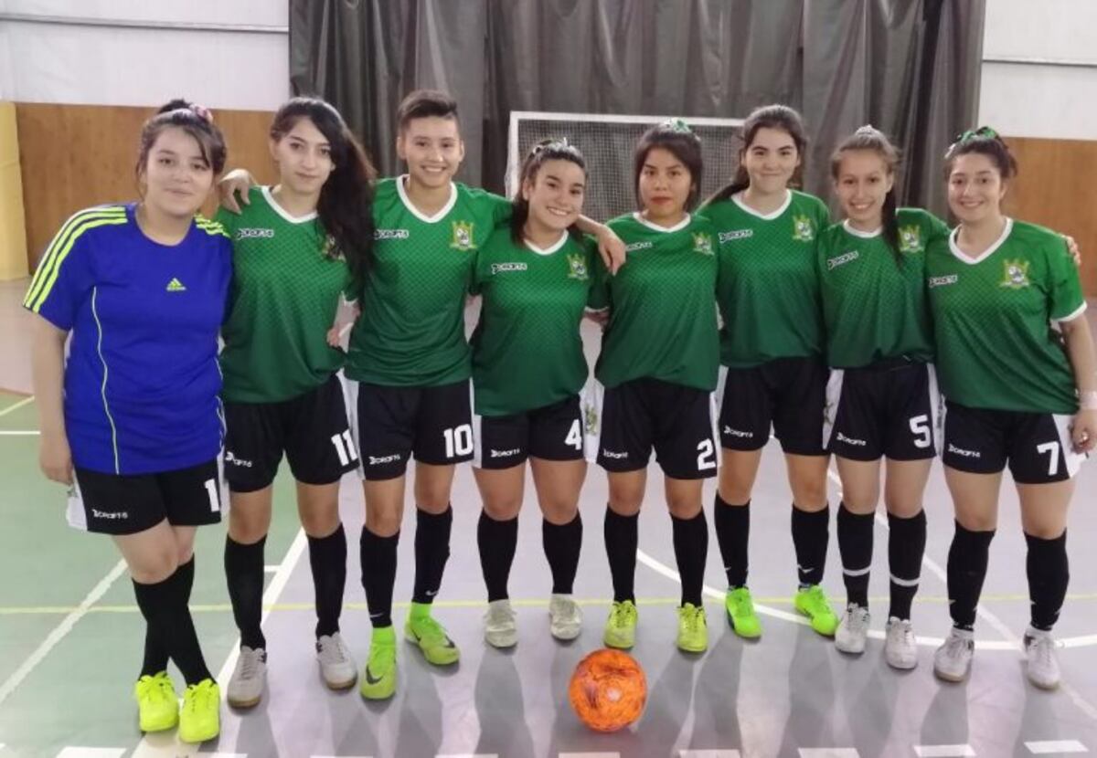 Escuela Municipal se prepara para el Torneo Patagónico femenino