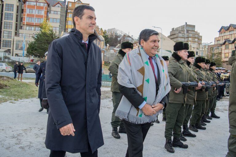 Homenaje en Plaza de Gendarmería Nacional al héroe salteño Martín Miguel de Güemes.