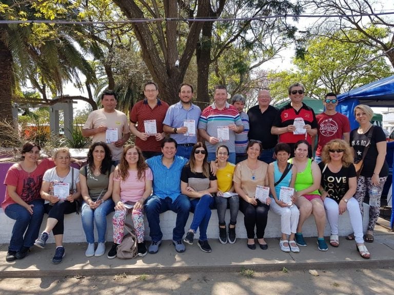 Daniel Lafarina y Viviana Vercelli caminaron las calles de Arroyito