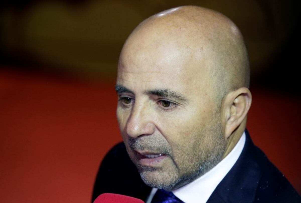 Sampaoli se disculpó con un comunicado por el desliz en un control de tránsito