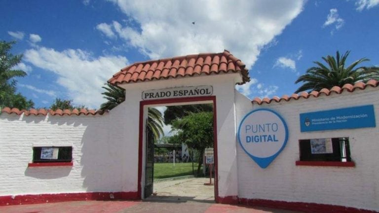 La capacitación se desarrolló en el Punto Digital del Prado Español (Municipalidad de Santa Rosa)