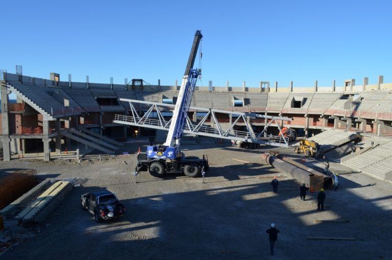 Estadio Centenario. Hoy la obra esta paralizada.