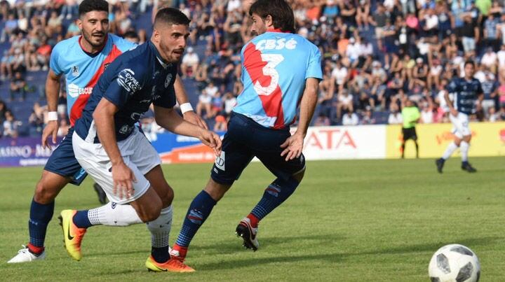 Independiente Rivadavia empató 1-1 frente a Arsenal