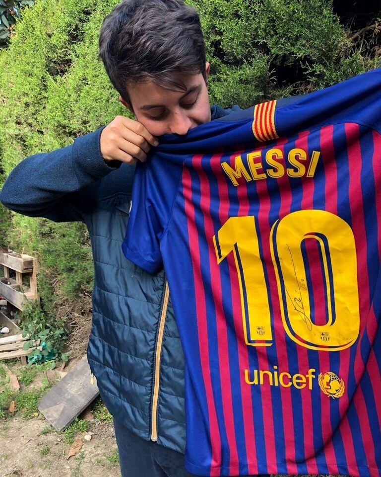 El cordobés Santiago Alberione conoció a Lionel Messi y así lo contó en redes sociales.