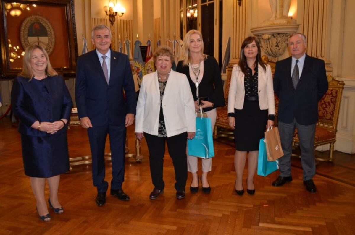 Distinguieron a mujeres de la justicia