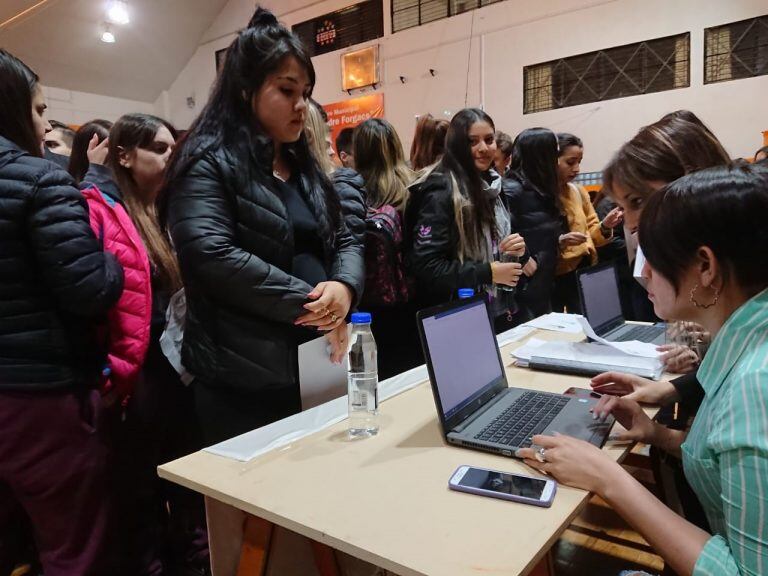 Más de 1300 jóvenes participaron de los tradicionales serenatas